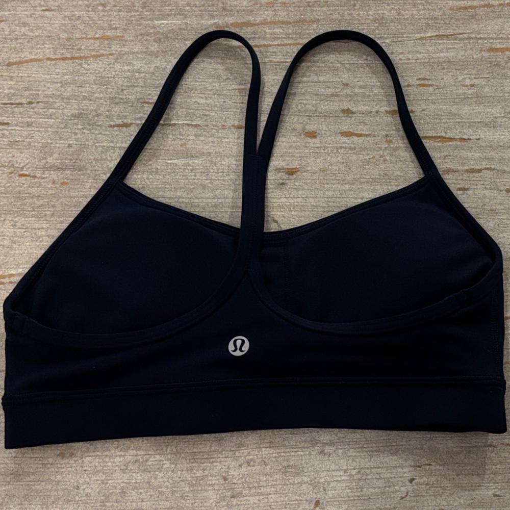 Lululemon Flow Y Bra Nulu
Light Support, A–C Cups